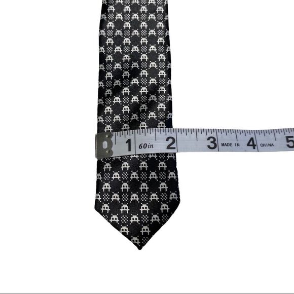 Black Tie Geek Space Invaders Video Game Atari Necktie Aliens 70s Tie - Picture 10 of 11